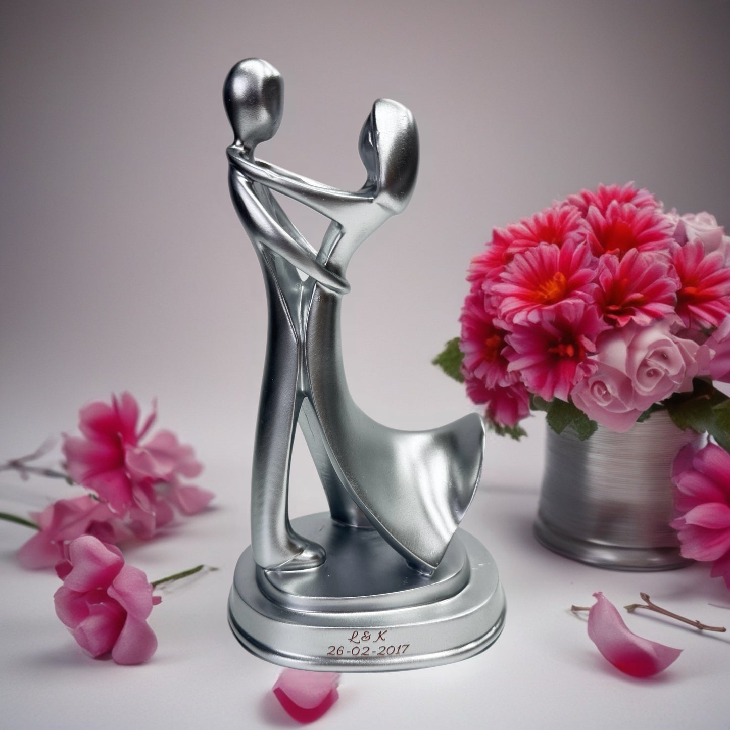 Engraved Dancing Couple Figurine – Romantic Anniversary Gift (23.5cm)