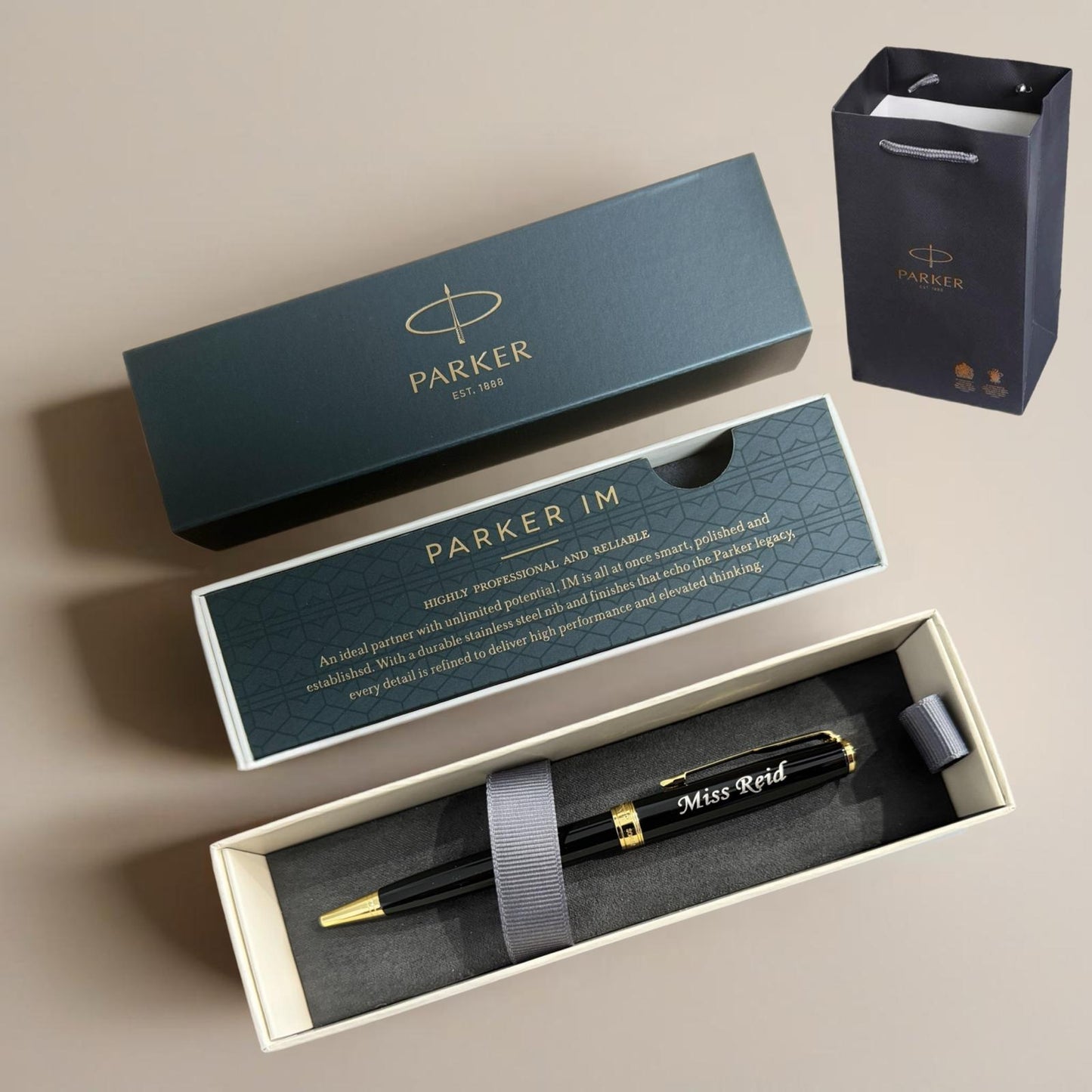Engraved PARKER Pen – Personalized Gift Box